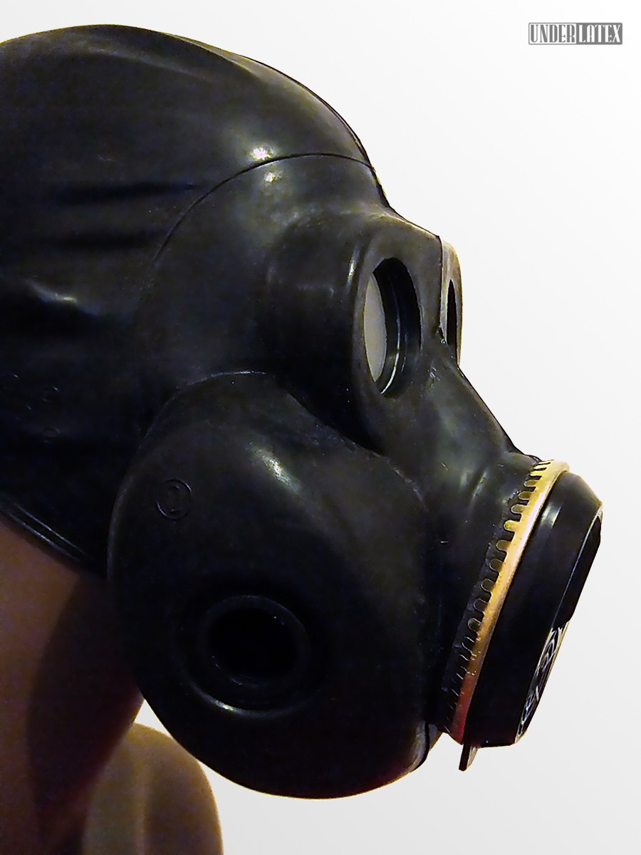 russische Gasmaske PBF EO-19 schwarz aus Gummi